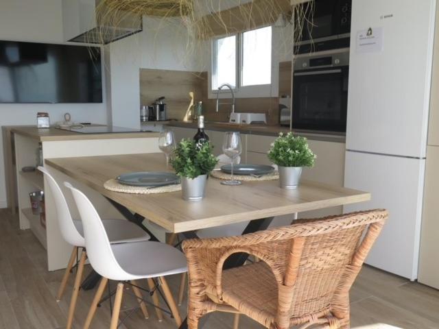 Apartment Precioso Apto Miami Playa: Beachfront Retreat With Wi-fi And Netflix *