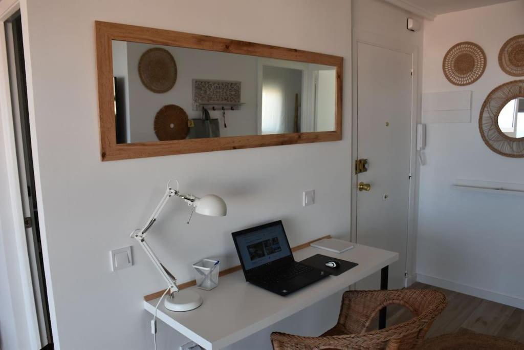 Precioso Apto Miami Playa: Beachfront Retreat With Wi-fi And Netflix Apartment *