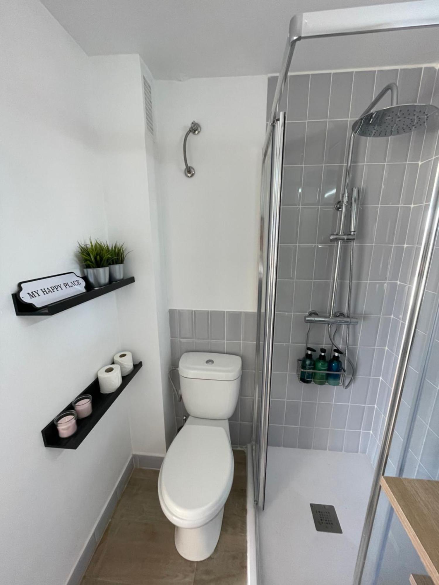 Apartment Precioso Apto Miami Playa: Beachfront Retreat With Wi-fi And Netflix *